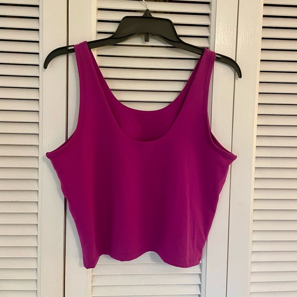 Under Armour Crop Tank Top - Picture 2 of 4